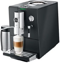 Les processus de nettoyage des machines à café automatiques Jura